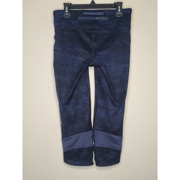 Under Armour blue athletic capri - no tag - small? - Picture 2 of 4